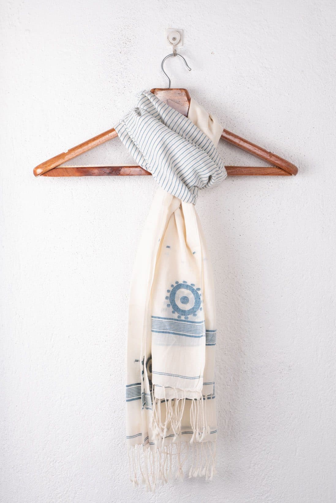 Geometric Stripe White Jamdani Handwoven Cotton Scarf
