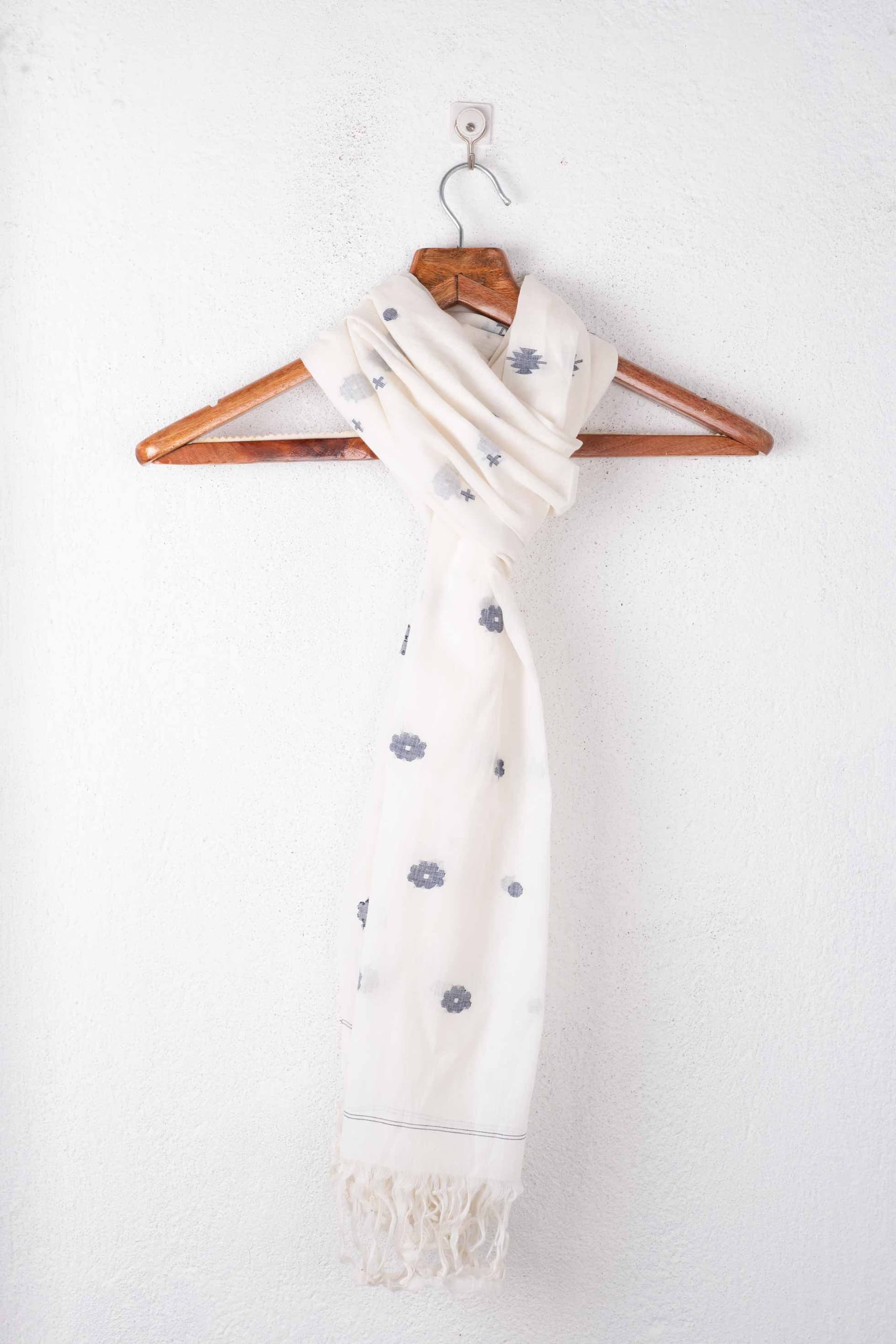 Handwoven White Scarf 105