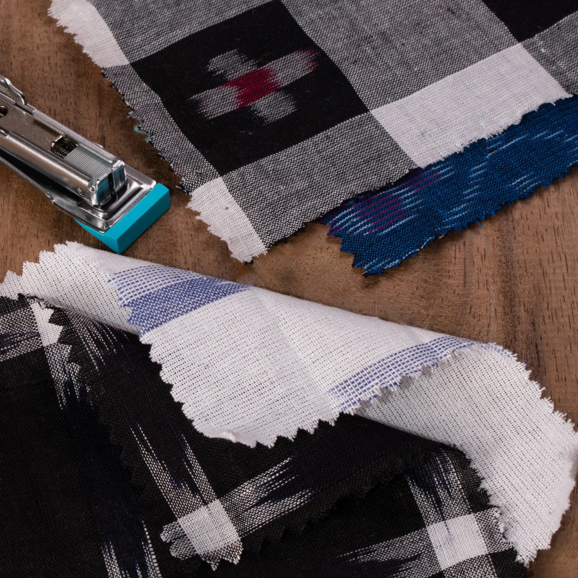 Ikkat Fabric Swatch (4 *4 Inch, 80 GSM - 110 GSM, Up to 10 Swatches)