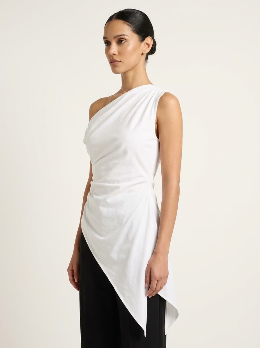 Asymmetric Long Extended Top